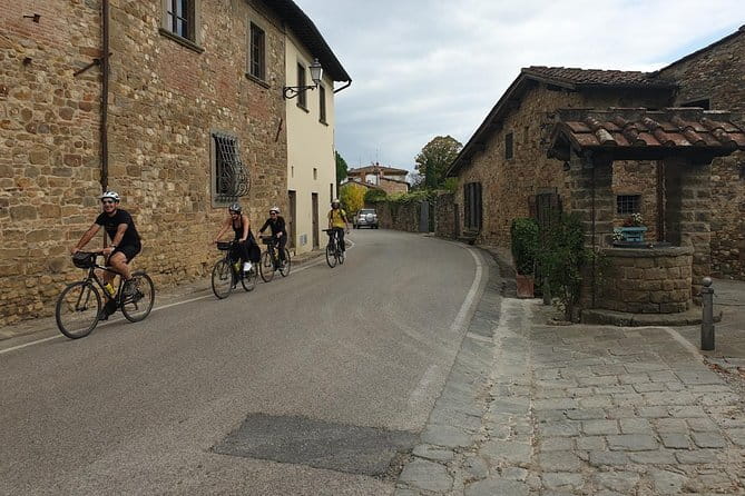 2-Day E-Bike Tuscany Tour with Meals, Wineries, and Farmstay - E-bike safety and fit: what to watch before you go