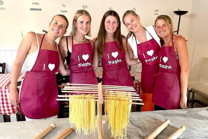 3- Cooking Making Spaghetti & Lasagna - Meeting at Piazza del Carmine and what to expect before you cook