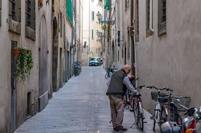 3-Hour Private Florence Walking Tour - Piazza della Repubblica: From Roman Forum Roots to Café Culture