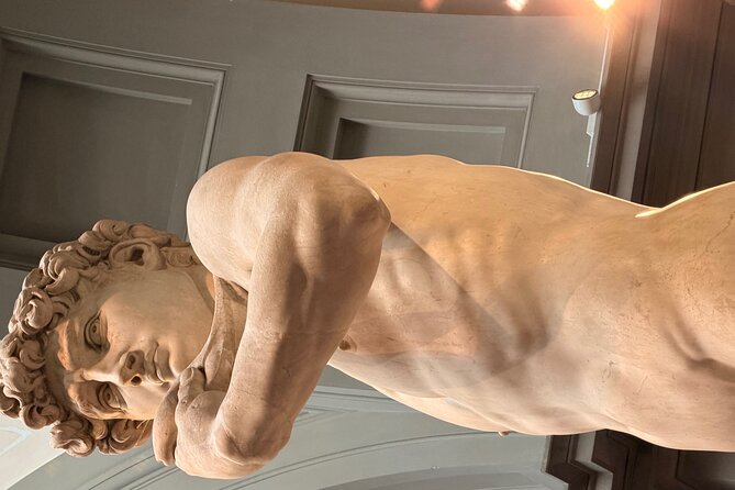 Accademia Gallery: Elite Tour with Expert Guide - How the guide makes the art make sense