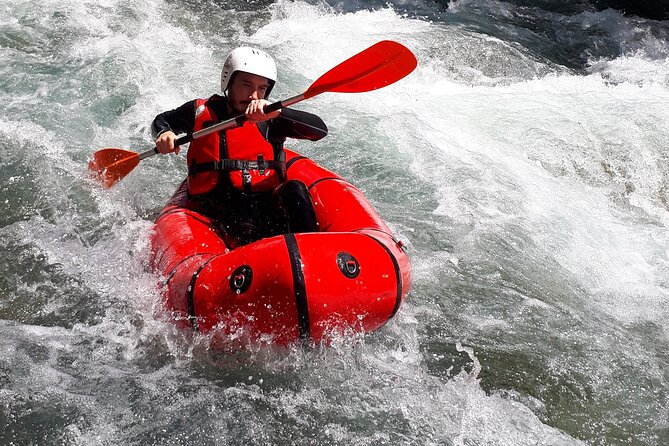 Adrenaline kayaking on the Lima and Serchio rivers in Bagni di Lucca - Tuscany’s torrent kayaking near Bagni di Lucca: what it really feels like