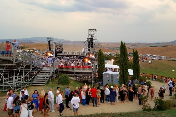 Andrea Bocelli concert LAJATICO Limousine Service from Florence - 5 pm pickup in Florence: door-to-door beats the uncertainty game