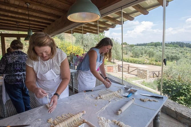 Aperitivo & Fresh Pasta class in Florence - Eating With Wine and Good Company (Without the Awkwardness)