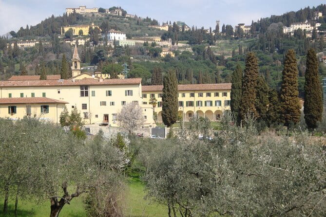Around Florence Hills: App‑Guided e‑Vespa Tour + Wine&Food - Self-drive with a smartphone route: how the app changes the ride