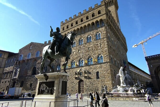 Art, Medicis and Renaissance. Explore Florence with Vincenzo - Meeting at Grand Hotel Minerva and Getting Oriented Fast