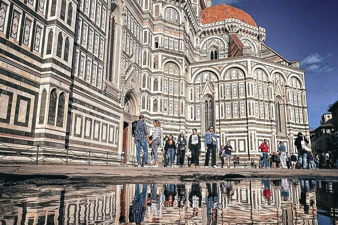 Art, Medicis and Renaissance. Explore Florence with Vincenzo - The Florence Duomo Stop: Santa Maria del Fiore and Brunelleschi’s Dome