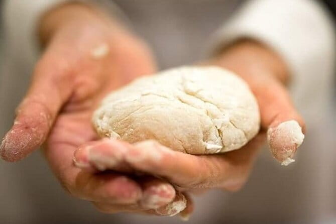 Authentic Pasta Class in Florence - Chefactory Cooking Academy and the 4:45 pm check-in moment