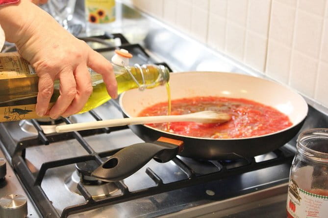 Authentic Tuscan Pasta Class in Florence with Local Chef Cinzia - A Florence pasta class that feels like dinner at a friend’s place