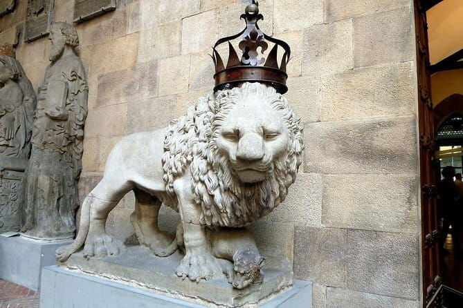 Bargello Museum - Private Tour - Bargello’s fortress past: why the building makes the art hit harder