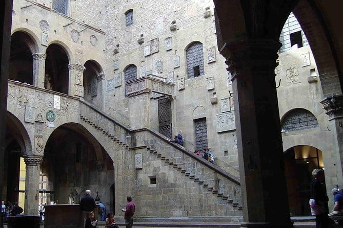 Bargello Museum Private Tour: Michelangelo's Bacchus & Donatello's David - Bargello in 2 Hours: Why This Private Plan Works