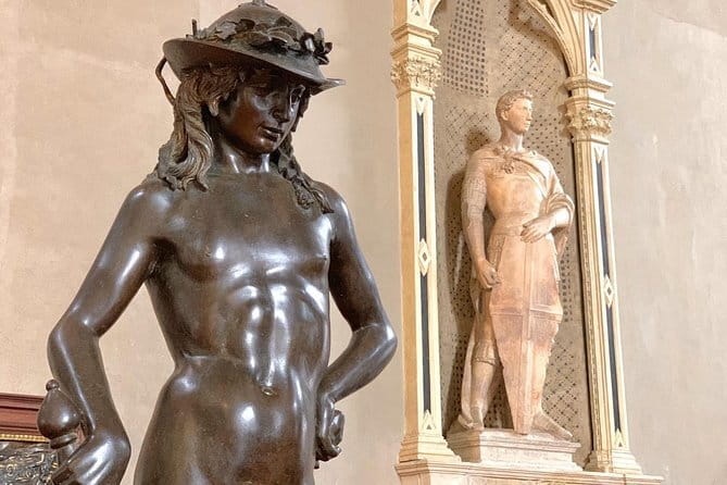 Bargello private tour with a 5-star tour guide - Entering the Museo Nazionale del Bargello: Meet Point and First Moments