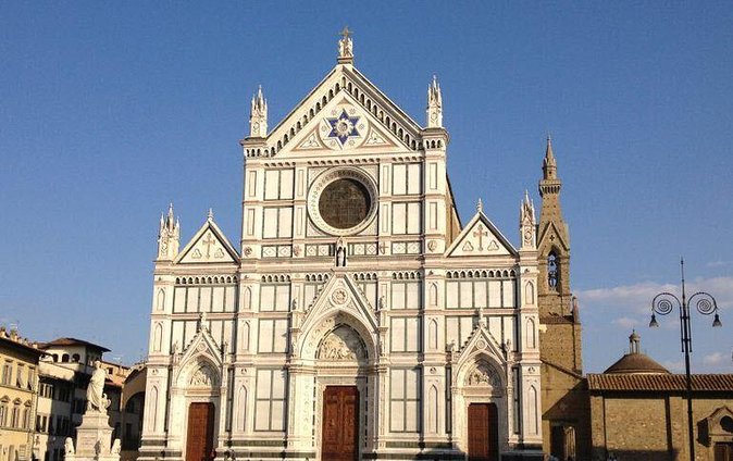 Basilica Santa Croce: Walking Among the Masters of Florence - Key Things You’ll Notice on This Santa Croce Tour