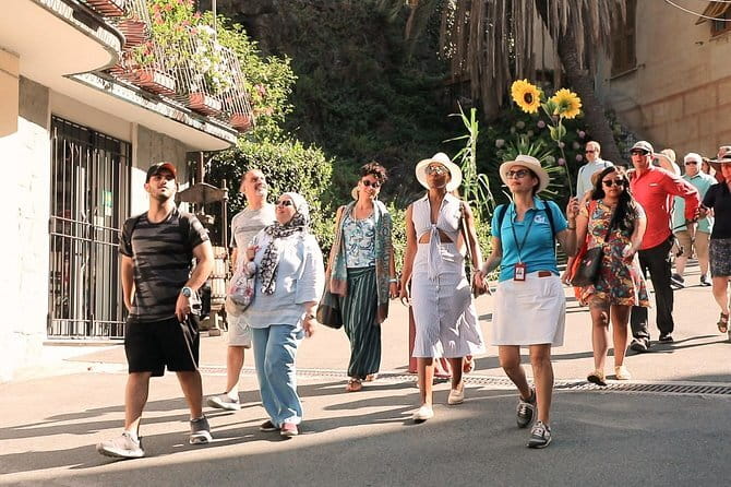Best of Cinque Terre Day Trip from Florence - Crowds, steps, and shoes: how to plan for the real Cinque Terre