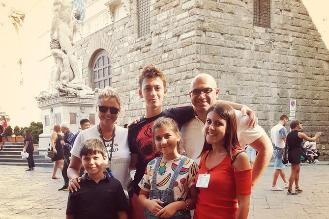 Best of Florence Tour for Kids & Families - Starting at Piazza della Signoria: Your Launch Point and First Game