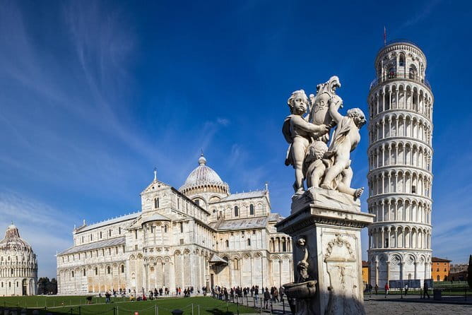 Best of Pisa, Lucca, Volterra: Small Group Tour from Florence - Getting from Florence to Volterra: the hilltop start that sets the tone
