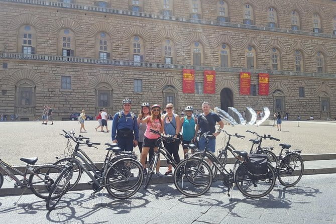 Bike Tour of Florence with Piazzale Michelangelo - Oltrarno Air and the Pitti Palace View: Piazza Santo Spirito and Piazza De’ Pitti