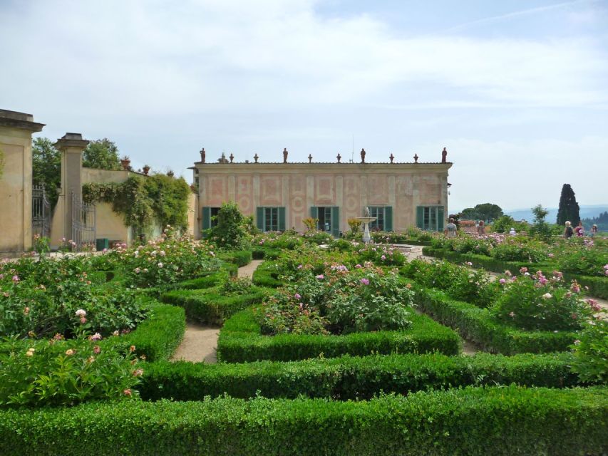 Boboli Garden Guided Tour in Florence - Start at Pitti Palace: the artichoke fountain and the garden’s design logic