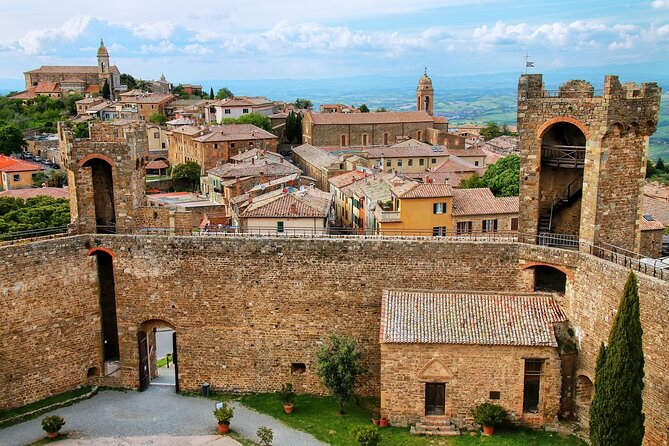 Brunello Wine Tasting from San Gimignano - Montalcino free time: make it count, not just stand around