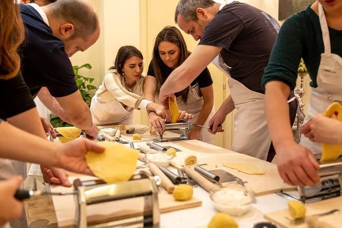 Cesarine: Cooking Class with tasting at Local's Home in Florence - Why a Cesarina home kitchen is a different kind of Florence class