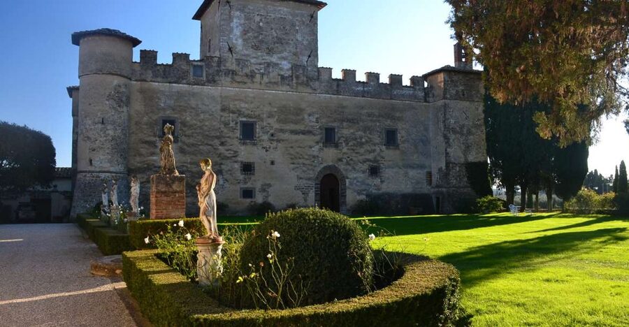 Chianti Rufina: Wine Tour in Castle & Historical Villa - The tasting lesson you’ll actually use later