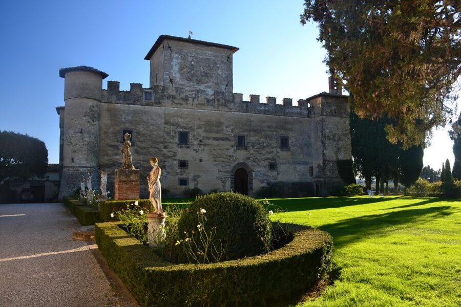 Chianti Rufina: Wine Tour in Castle & Historical Villa - Your first stop: Panereta or Monsanto, and why the cellar matters