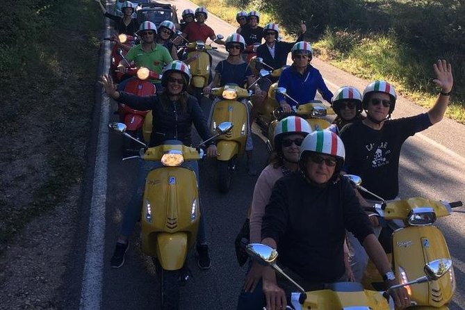 Chianti Vespa Adventure – Small Group from Florence - Stop 3: Cypress Avenues, a Tuscan Villa, and Lunch with Wine + Olive Oil Tasting