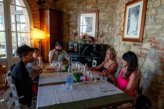 Chianti Vespa Tour with Lunch from Florence & E-car Option - Winery Visit, Wine Tastings, and Olive Oil That Actually Has a Point