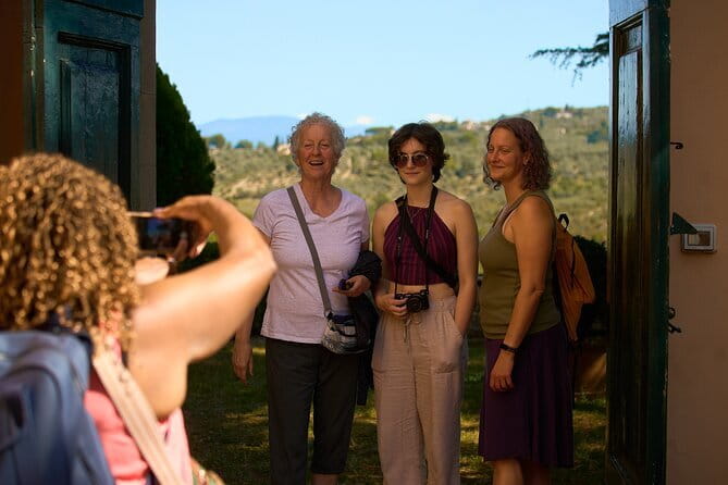 Chianti Wine Tour with Tastings Semi-Private Experience - Getting to the start: Florence meeting point and the Mercedes ride