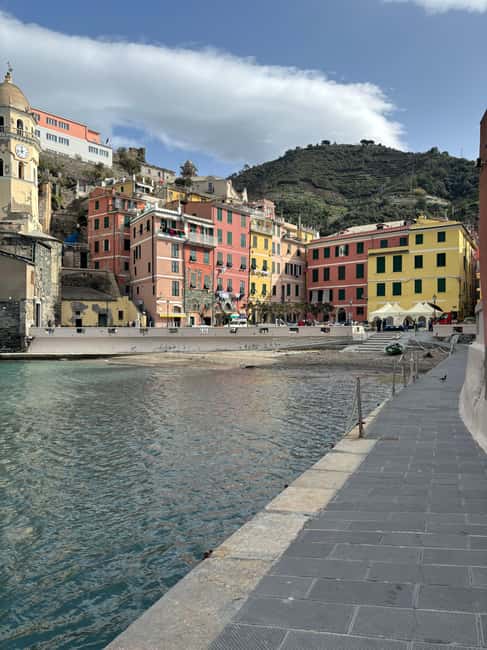 Cinque Terre: Full-Day Private Tour from Florence - Transportation included, but tickets aren’t: what that means for your budget