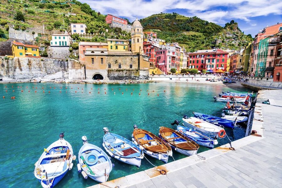 Cinque Terre: Full-Day Private Tour from Florence - Western Tuscany on the way to Cinque Terre: Lucca, Carrara, La Spezia