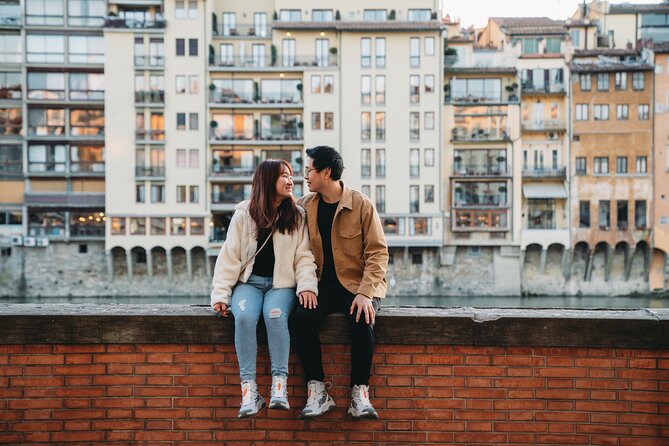 Classic Photoshoot in Florence - Stop-by-stop: Uffizi area, Ponte Vecchio, and the Duomo views that photographers love