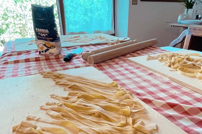 Cooking Class in Tuscany - Lunch on the farm: wine included, plus coffee or tea