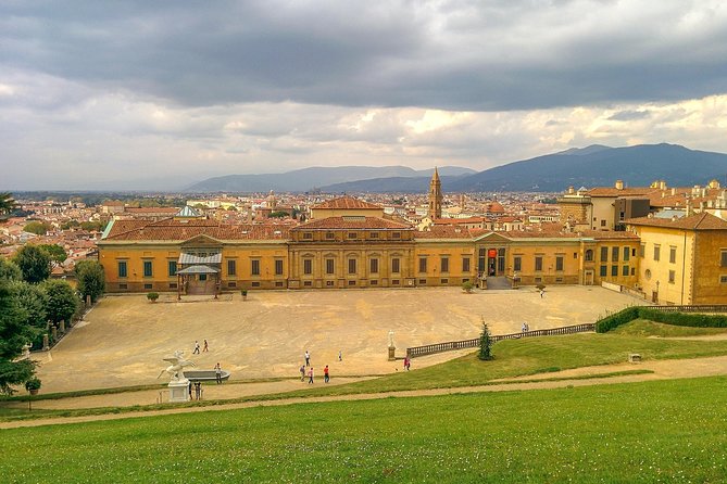 Dan Brown’s INFERNO Walk with a Local - Loggia dei Lanzi: the open-air sculpture stop that slows you down