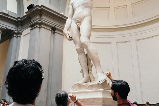 DAVID - Accademia Gallery Guided Tour with Skip-the-Line Ticket - Stop 1: Galleria dell’Accademia and the David moment