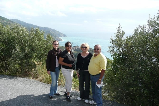 Day trip to Cinque Terre by Deluxe minivan & Hiking - Florence to La Spezia: The Drive That Turns Waiting Into Sightseeing
