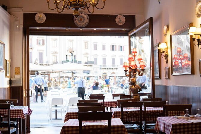 Dinner and Concert with "Three Tenors": A Real Italian Experience - Dinner at Piazza della Signoria: What the Tuscan Set Menu Really Means