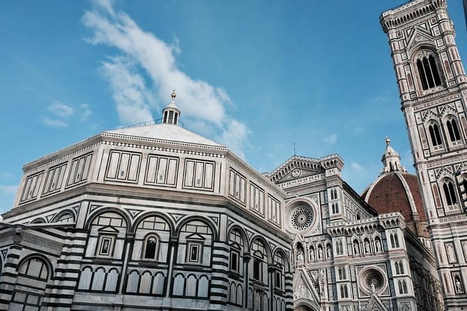 Discover Florence: Uffizi and Accademia Gallery small-group tour - Uffizi Gallery: 2 hours of highlights with a plan