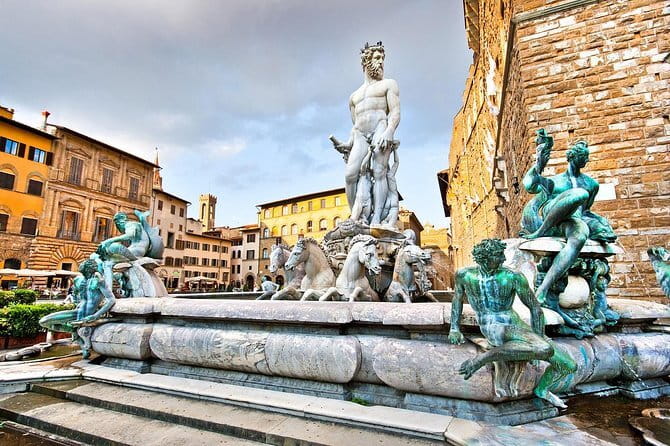 Discover Florence: Uffizi and Accademia Gallery small-group tour - Meeting at Piazzale degli Uffizi: start strong, avoid stress