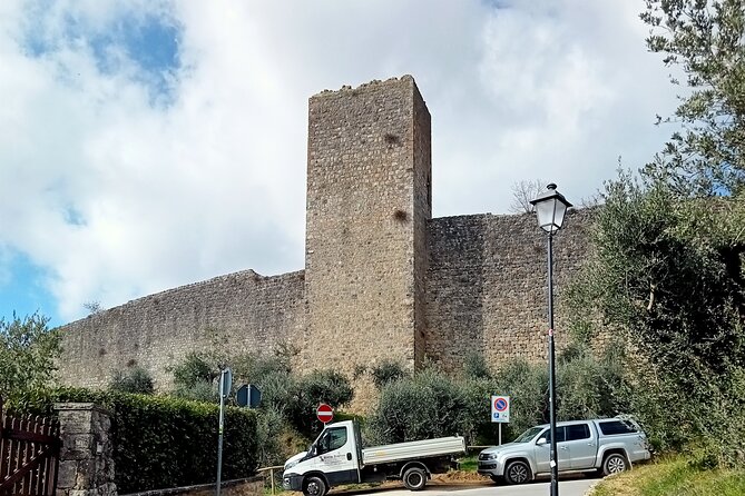 E-Bike rental in Tuscany - San Gimignano: the hill town payoff for your day