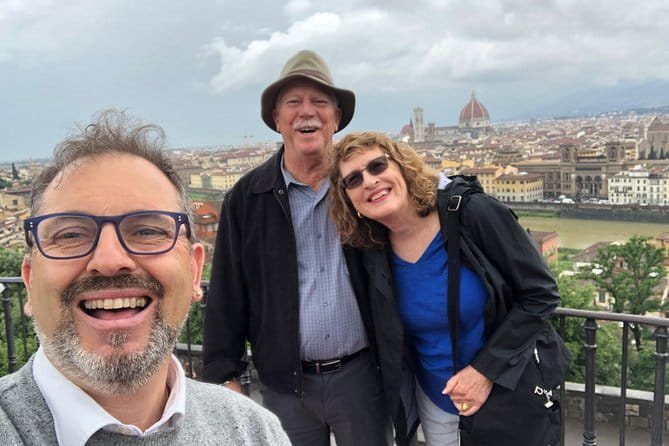 Excellent Wine experience in English , Español, Purtuguês - The Chianti winery stop: lunch, language support, and wine-tasting expectations