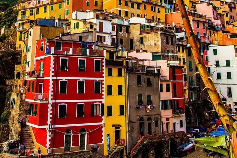 Exclusive Cinque Terre day tour by Ferry with stop in Pisa - A multi-course Ligurian lunch with wine that actually fits the day