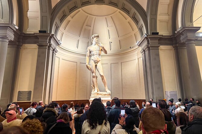 Exclusive Evening Tour of Michelangelo's David - Where to meet on Via Ricasoli (and how not to lose your spot)