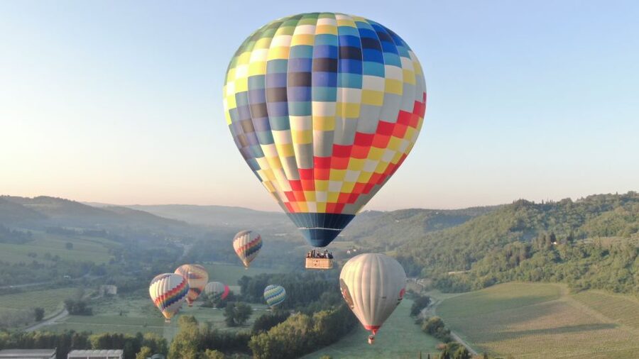 Exclusive Private Balloon Tour for 2 in Tuscany - Team support: what the staff gets right