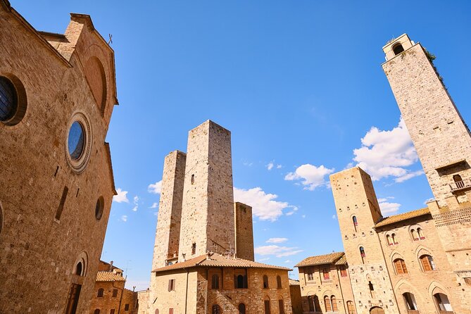 Exclusive Siena and San Gimignano Tour & Chianti Wine Experience - Piazza della Cisterna and Gelateria Dondoli gelato timing