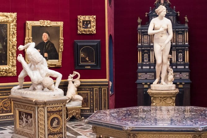 Exclusive Uffizi Gallery Private Visit - Piazza della Signoria start: the route, the vibe, the practical win