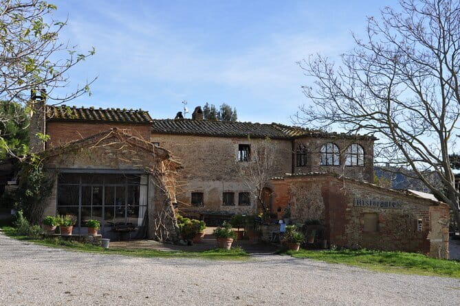 Exclusive Val d'Orcia Tour from Florence - A cinematic universe - Florence pickup to Val d’Orcia: the day starts easy, not chaotic