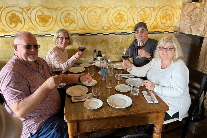Exclusive Val d'Orcia Tour from Florence - A cinematic universe - Castelnuovo dell’Abate and Tenuta Fanti: organic vines and food pairing
