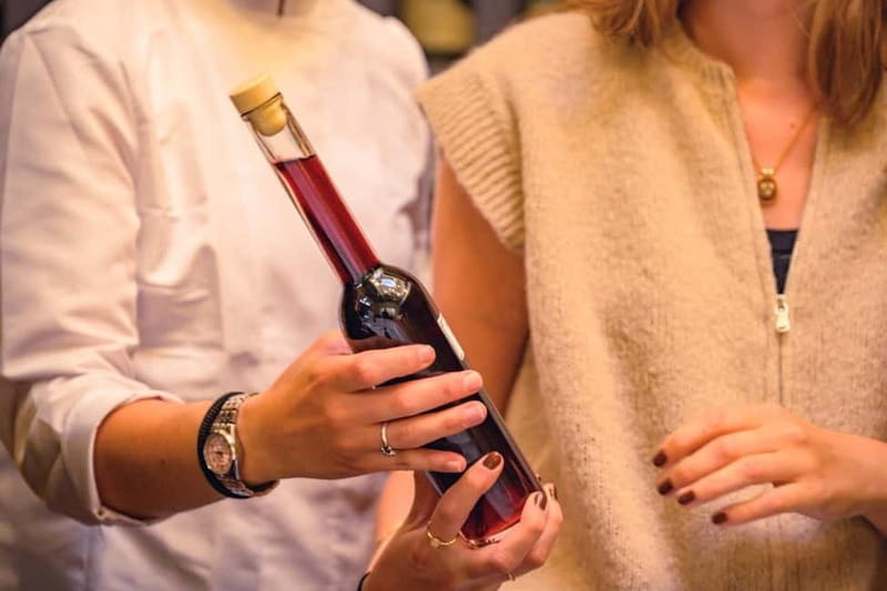 Exclusive Wine Experience in Florence: Create your Own Wine! - The core idea: taste, choose, blend, label