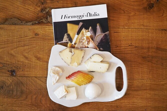 EXCLUSIVE - Wine Tasting near Florence with Castle and Ancient Cellars Tour - The Tuscan snack plate: simple, not gimmicky