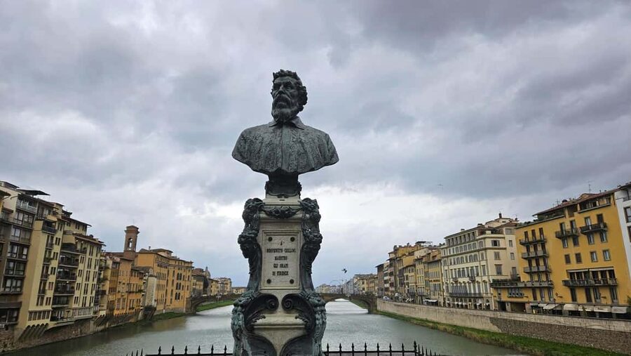 Express Florence and Medici Chapel and Michelangelo Tour - Loggia dei Lanzi and sculpture stop: Gothic shell, sculptural power